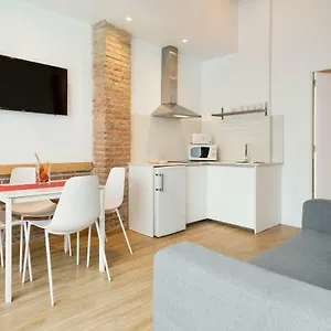 Aparthotel Bcnstop Parc Gueell, Barcellona