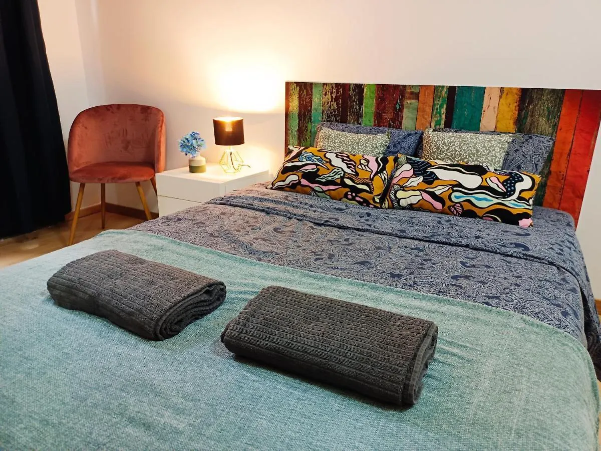 ברצלונה By Born Rooms אכסניה