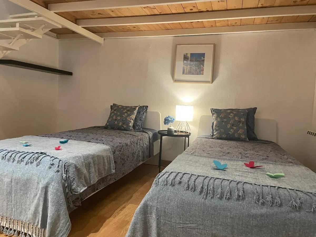 By Born Rooms Barcelona Hostel